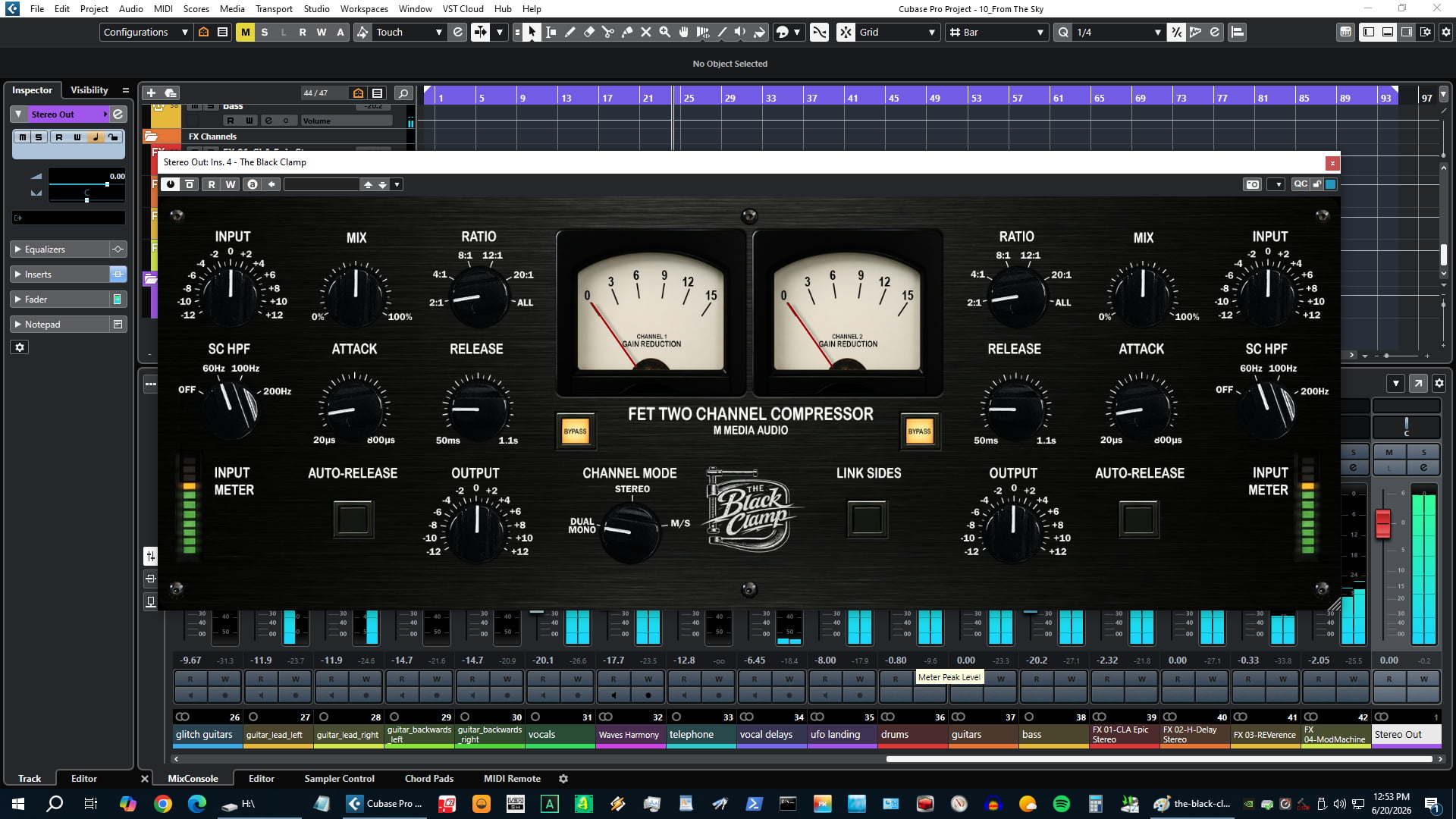 The Black Clamp sidechain HPF and Mix knob